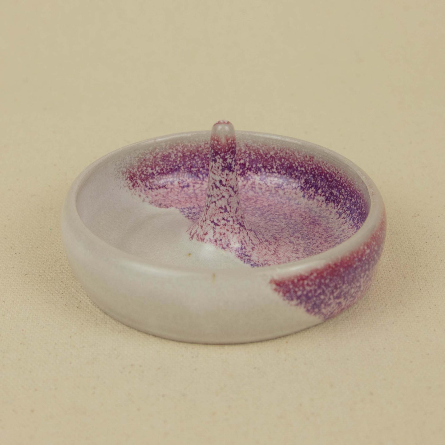 Fuchsia Ring Dish 1